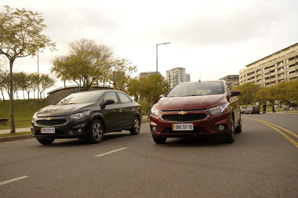 nuevos-chevrolet-onix-y-prisma